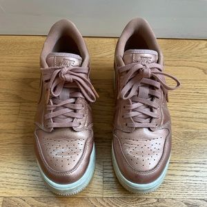 Nike Air Jordan 1 Low Lifted Women's Metallic Bronze - AO1334-901